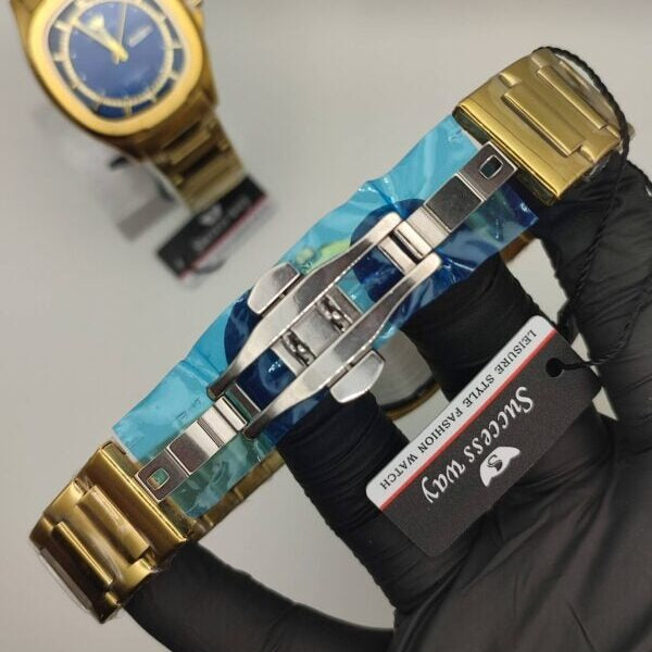 Success Way Classic Golden Wrist Watch with Blue Dial